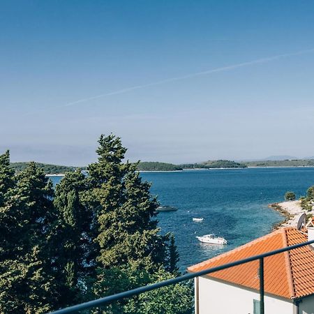 Pharia Hotel And Apartments - By The Beach Hvar Town Exterior photo